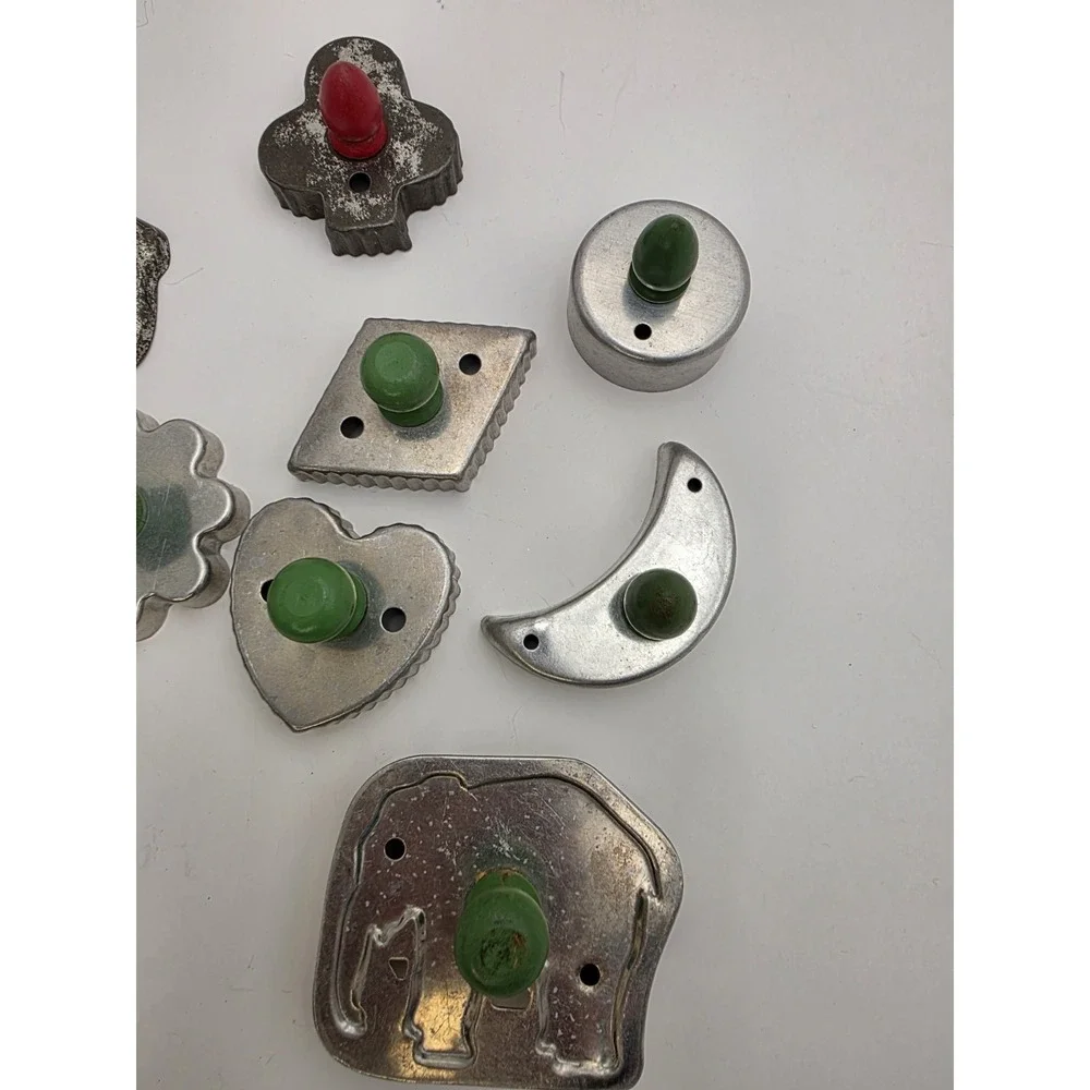 VTG Cookie Cutters Lot 11 Wood Handles Donut Scottie Dog Elephant Moon Bell